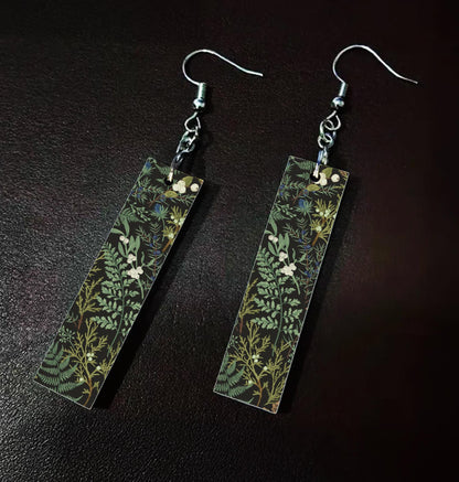 Personalized Spooky Earrings – Custom Goth Dangle Drops, Ravens, Potions, Skulls